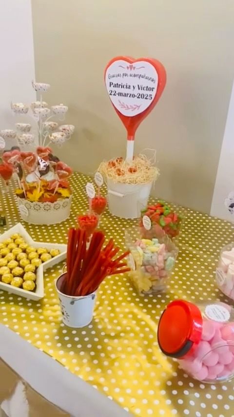 ✨ ¡Un toque dulce para el día más especial! ✨

Creamos una candy bar única para la boda de Patricia y y Víctor en el Parador de Tordesillas. 🏰💍 @paradores 

Cada detalle pensado para hacer de este día un recuerdo aún más dulce. 🍬🍭

Si buscas sorprender a tus invitados con una mesa llena de colores, sabores y magia, ¡nosotros lo hacemos realidad! 💖

📩 Contáctanos para personalizar tu candy bar y hacer de tu evento algo único.

📍 C/ Panaderos 8 (junto mercado del Campillo) #Valladolid
☎️ 983 20 69 25 📲615 95 08 10 👩‍💻parsins.es

 #CandyBar #BodaDeEnsueño #GolosinasPersonalizadas #DulceSorpresa #EventosConEncanto #BodaTordesillas #paradortordesillas